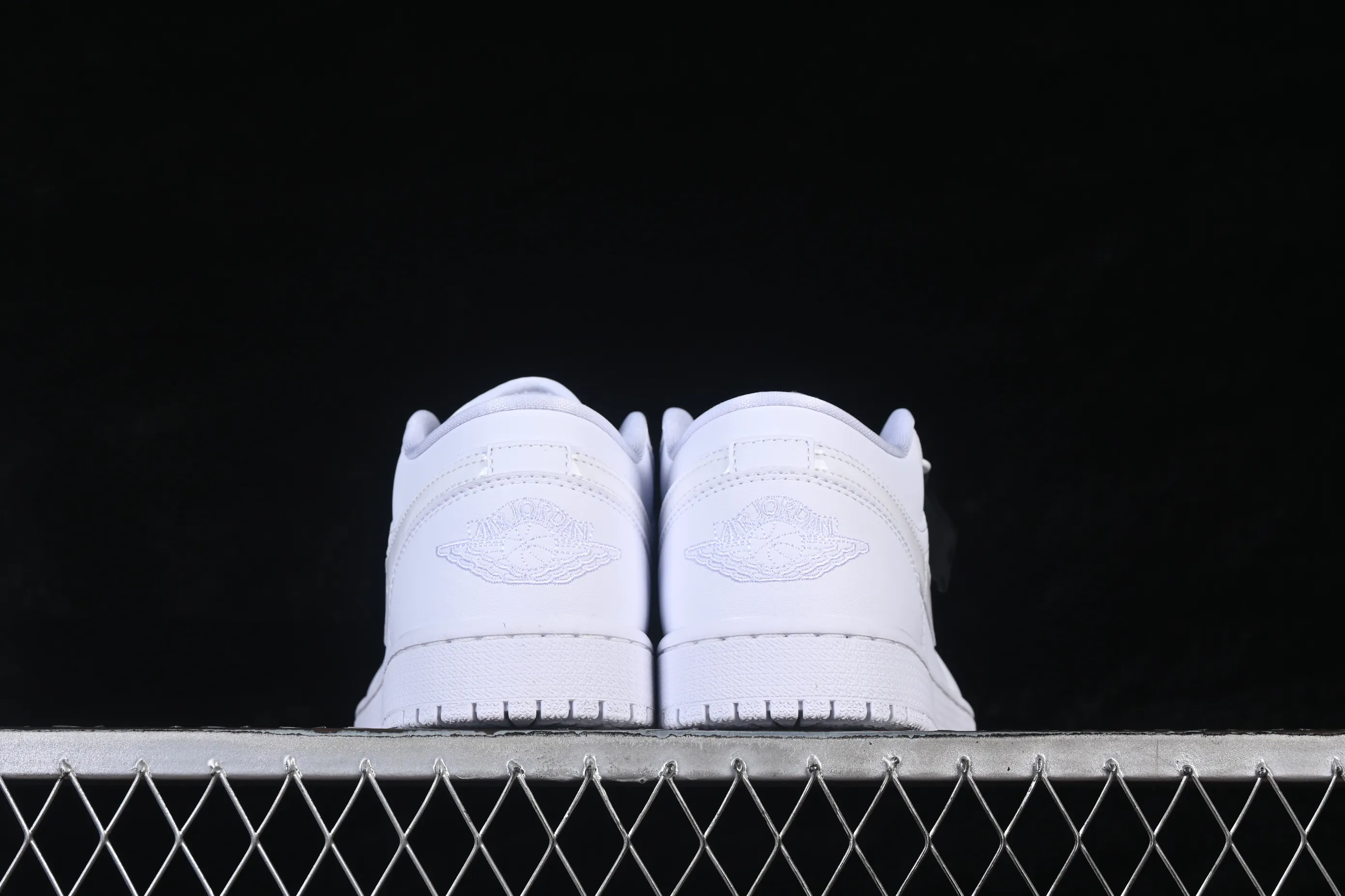 All categories Air Jordan Jordan series basketball shoes Air Jordan 1 Low Air Jordan 1 Low AJ1 Joe 1 new pure white low-top casual sneakers DV0990-111
